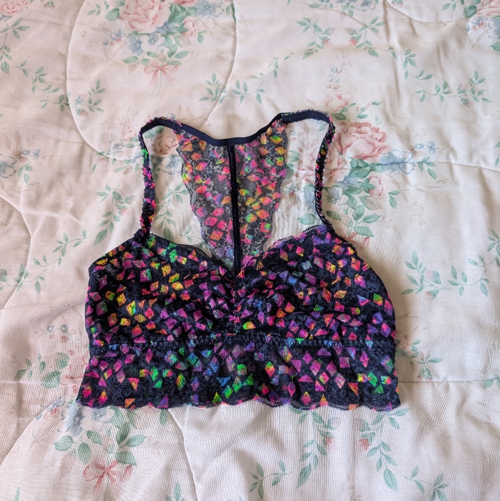 GUC VS PINK Lace Racerback Bralette